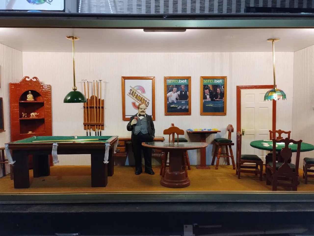 Miniatura "Salão de Jogos" para decoração com iluminação! - Foto 5