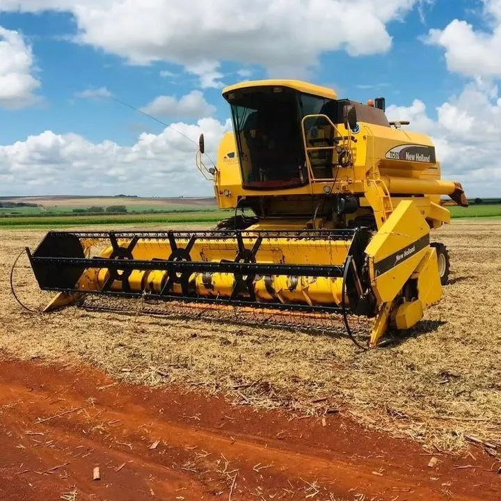 Colheitadeira New Holland 