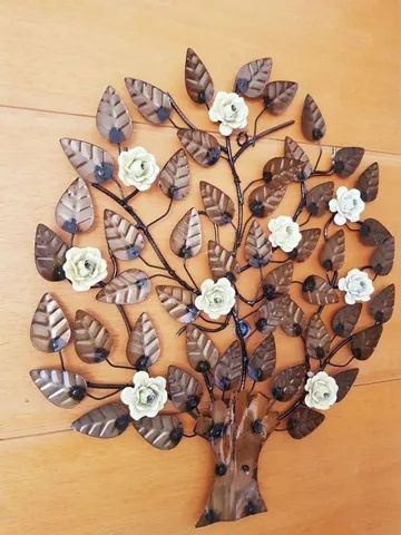 Árvore com rosas decorativo 