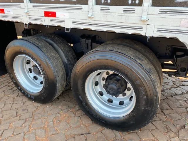 VW 24.220 Euro3 Worker 6x2 - Foto 12