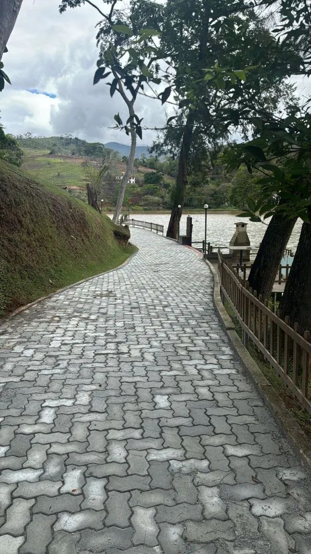 Areal - Sitio com 7.000m2, na beira da represa!