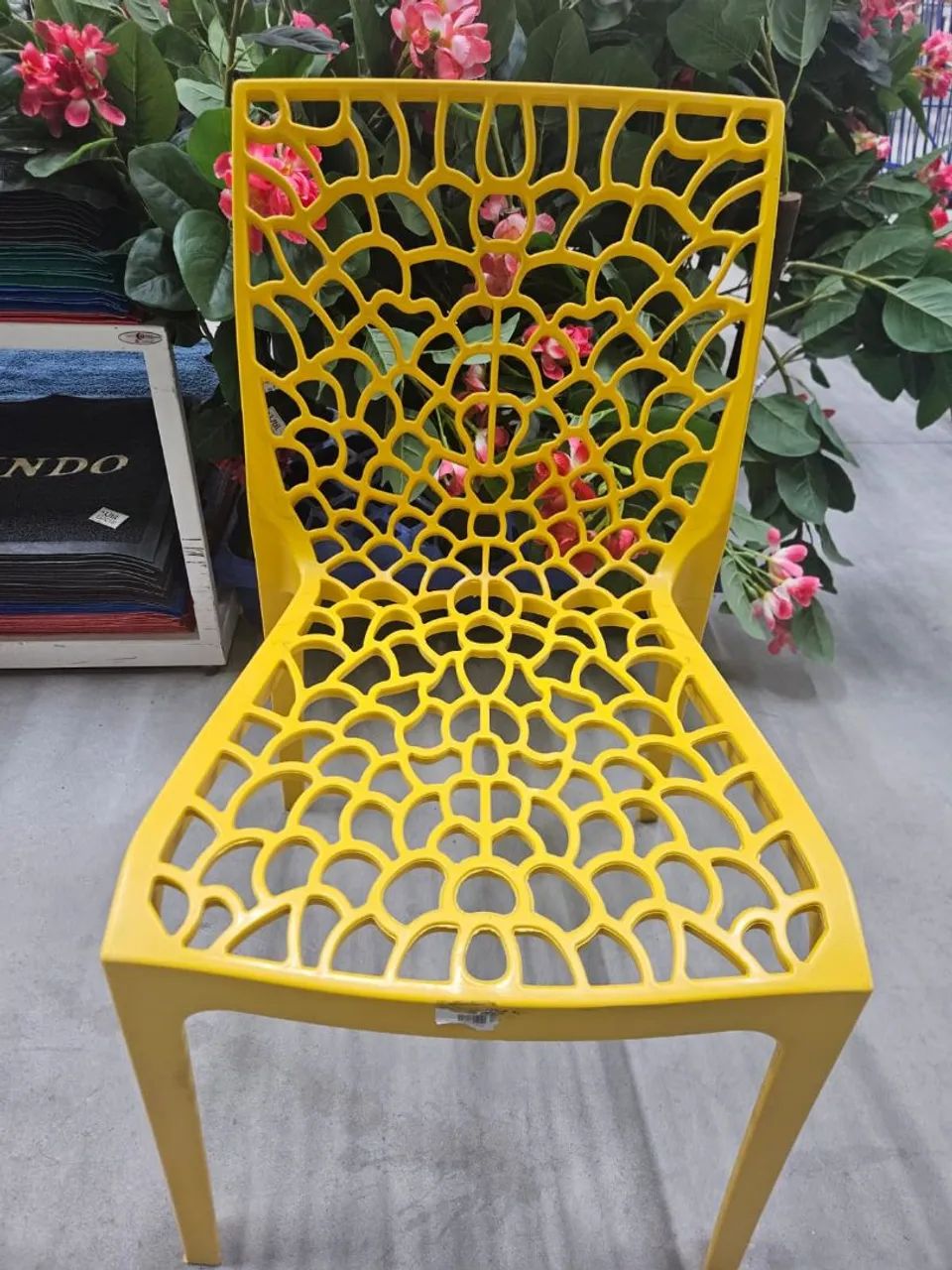 Cadeira tipo nuvem fixa  - Foto 4