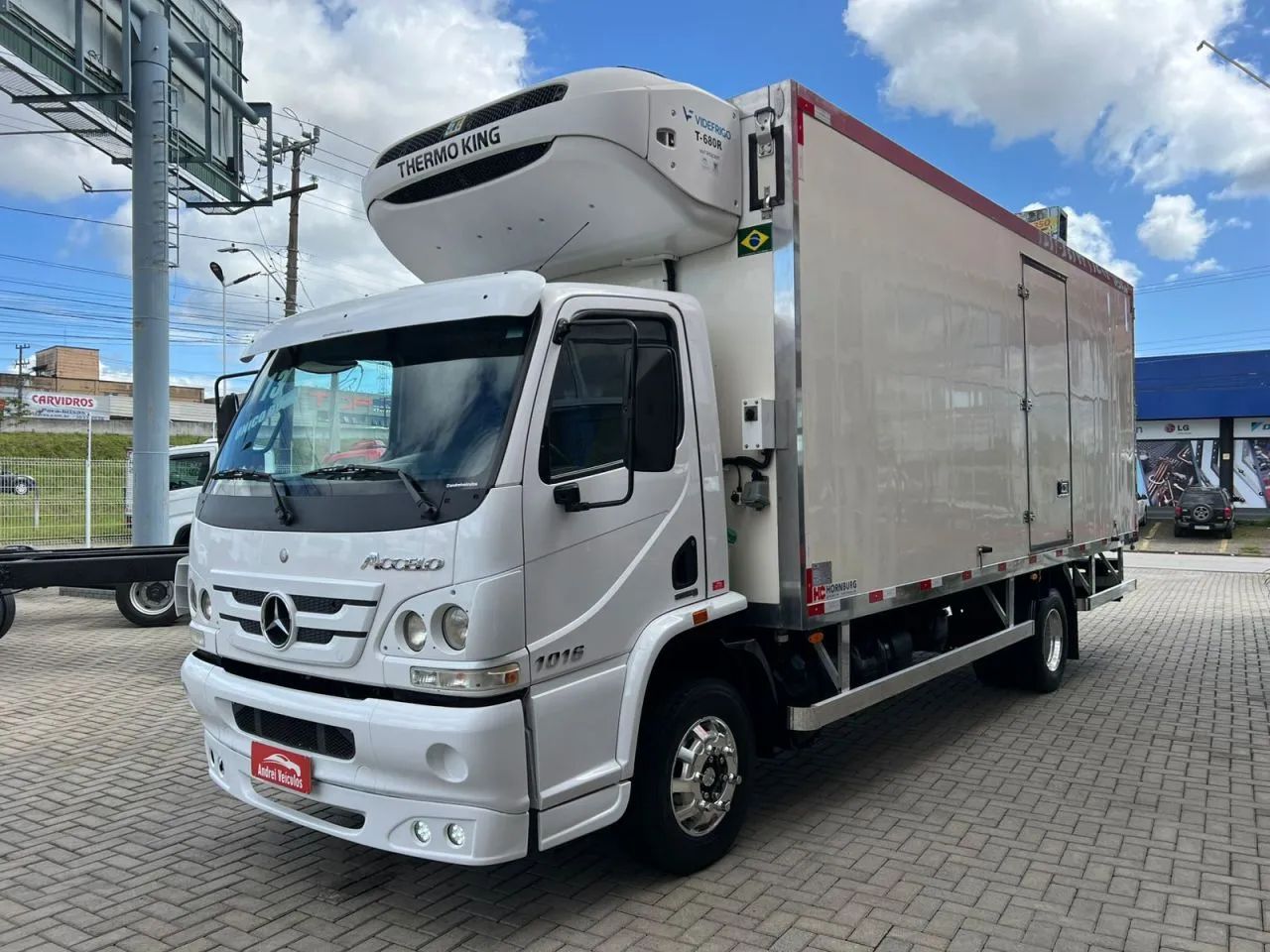 MB Mercedes-Benz Accelo 1016 Completo Baú Frigorífico 2013 - Foto 4