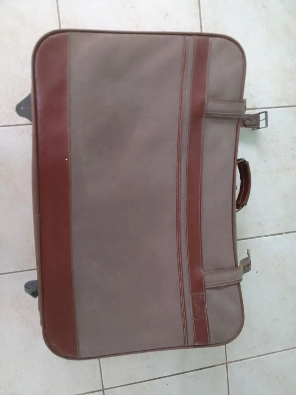 Mala de Viagem Antiga - Foto 2