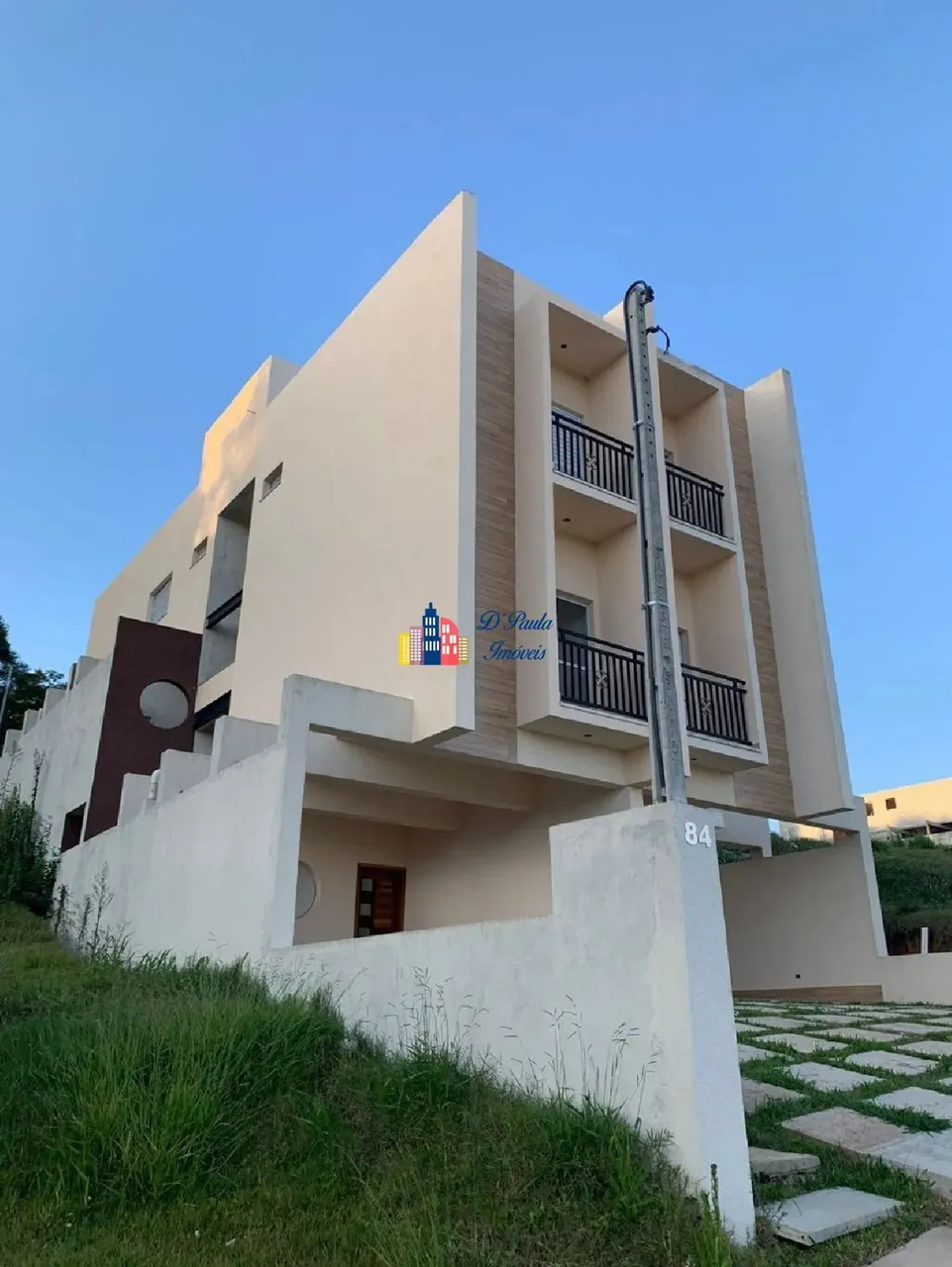 Lindos sobrados em Cotia SP.