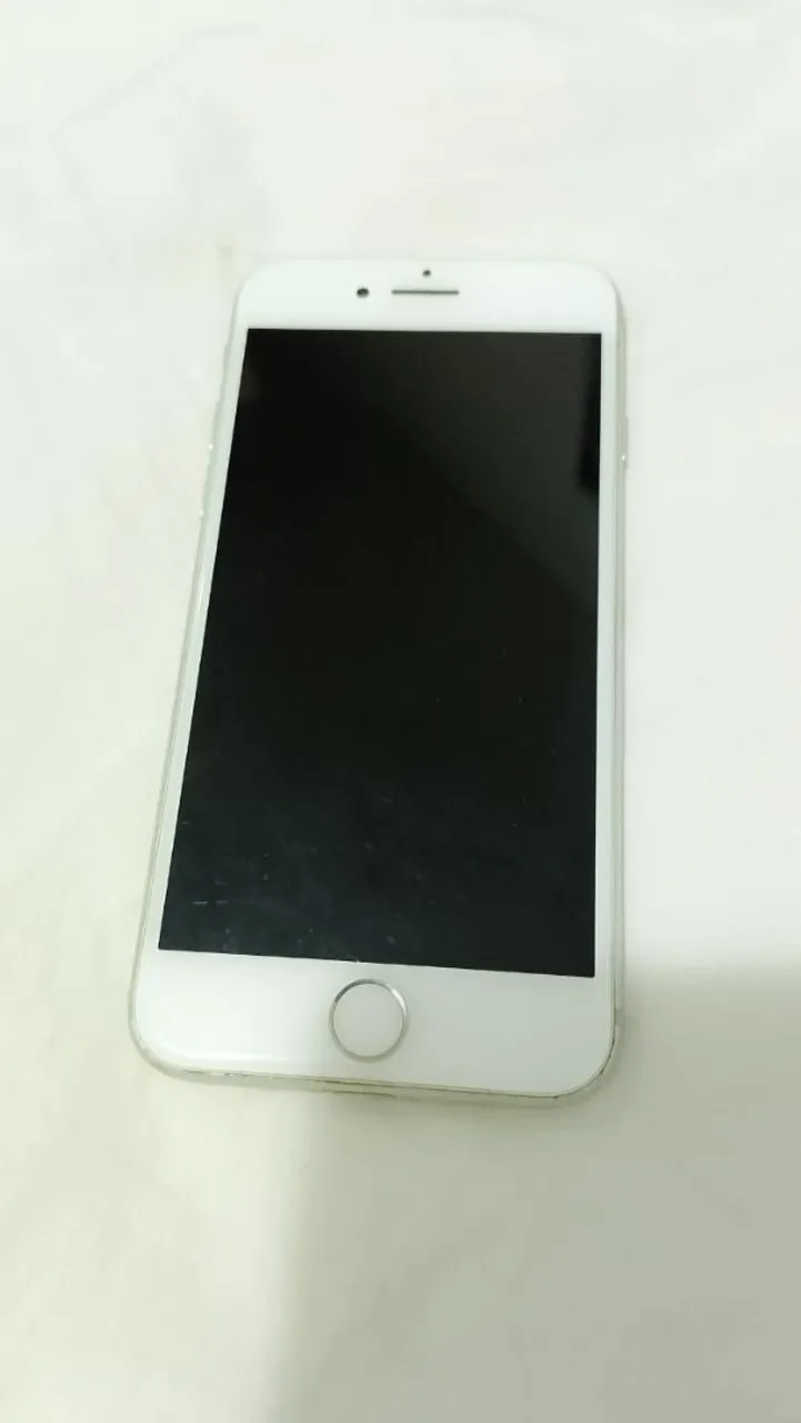 IPHONE 8