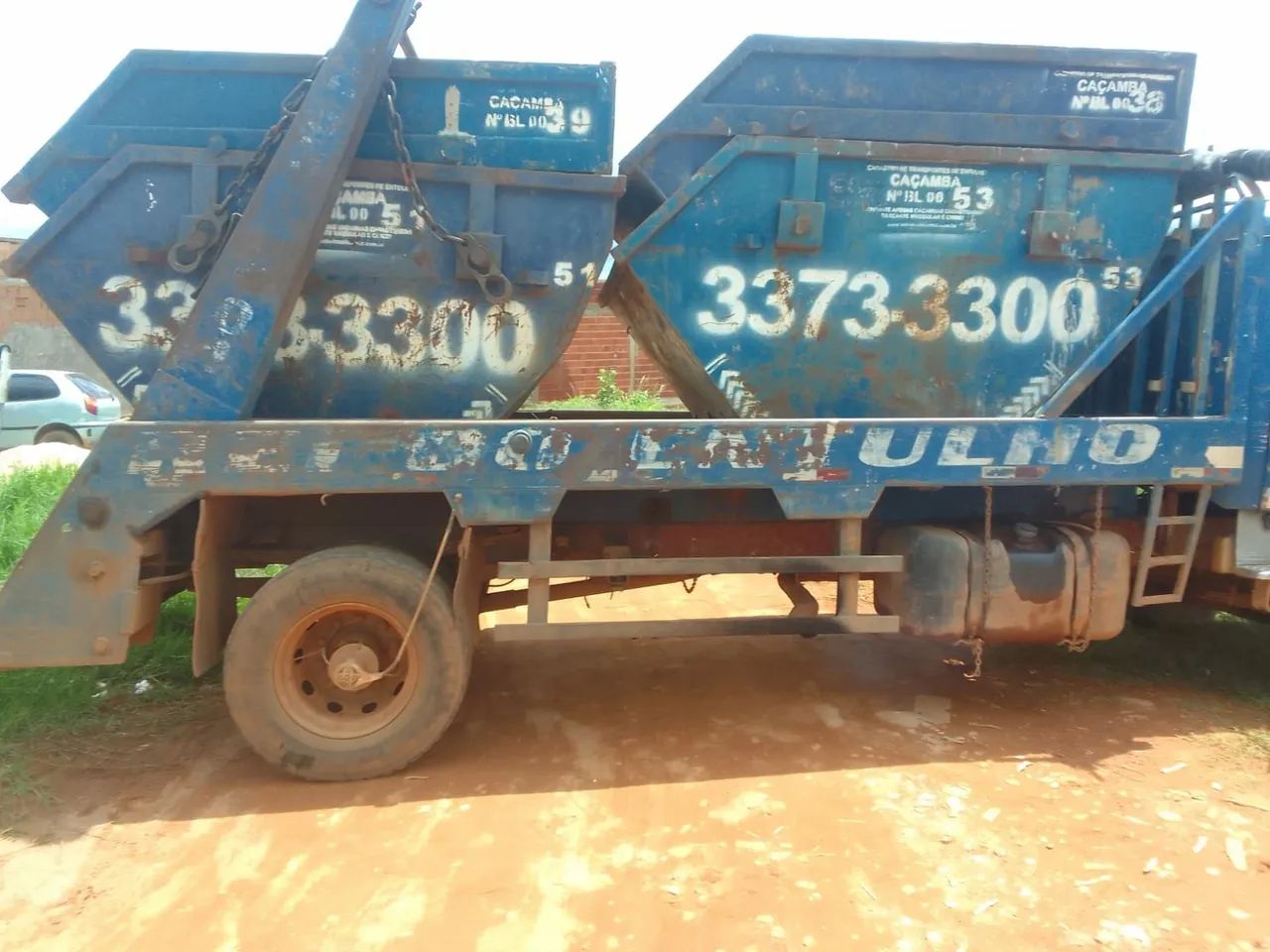 Venda de caçambas 5 mt