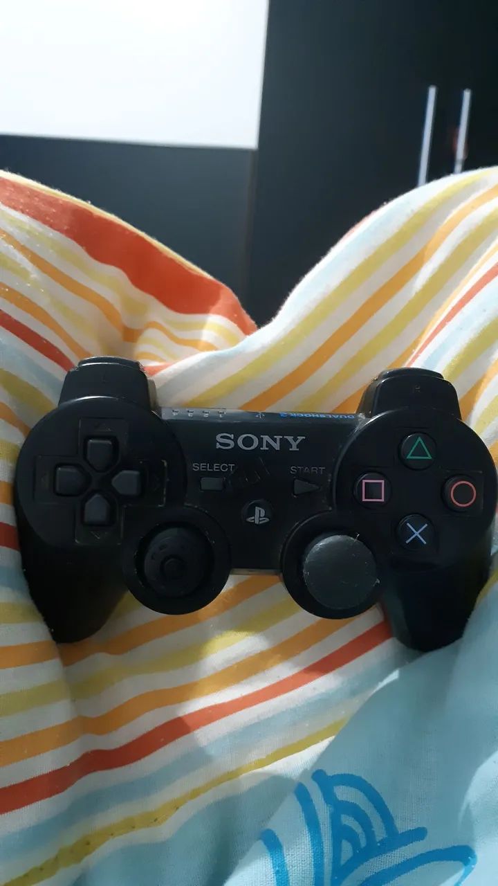 Ps3 320gb, bloqueado, com caixa em otimo estado. Aceito Somente dinheiro. - Foto 5