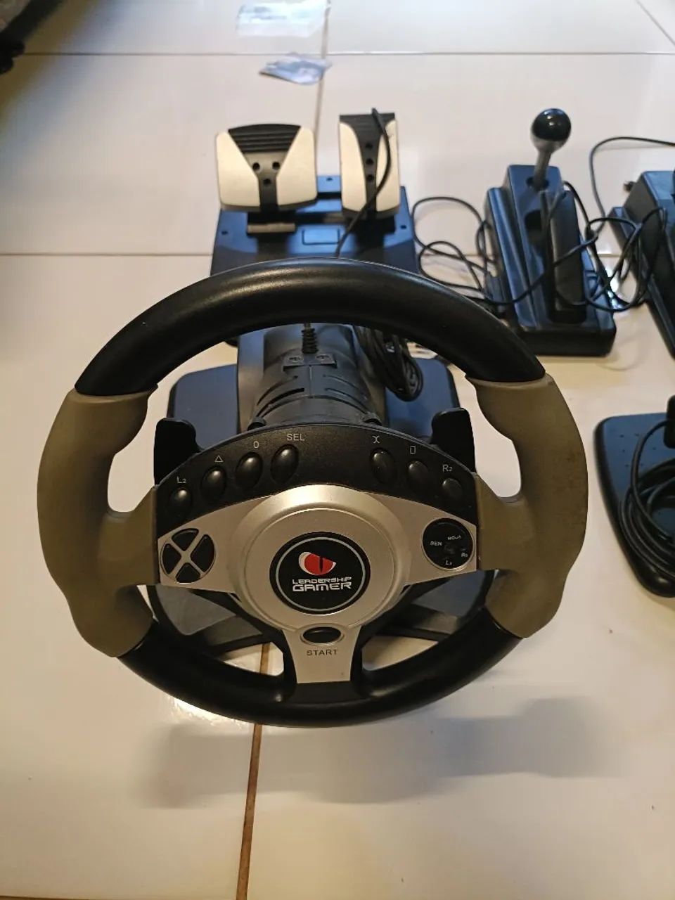 Volante Logitech Driving Force Pro V3 para Playstation 2 - Foto 2