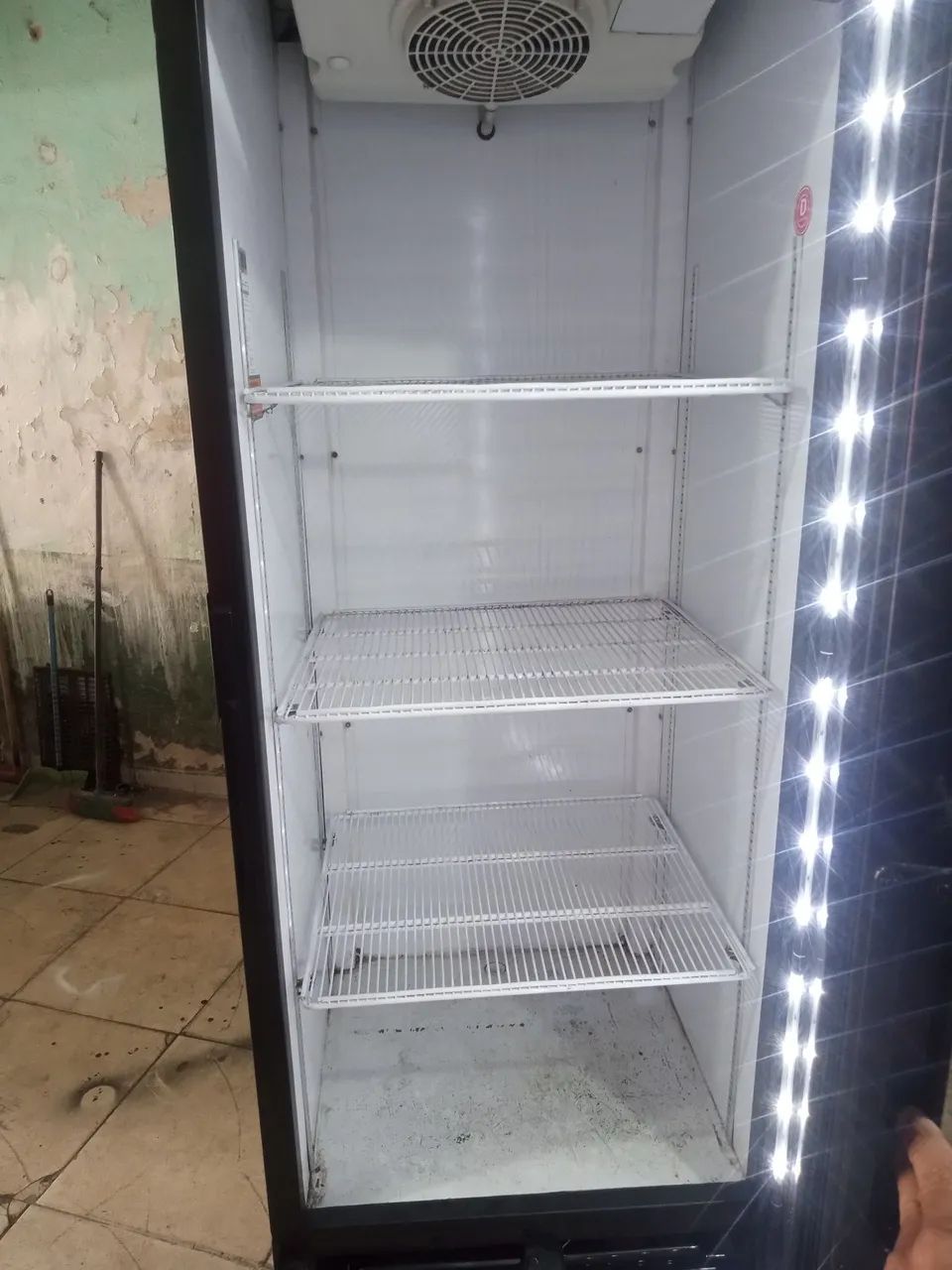 Geladeira Expositora - Ótimo estado! - Foto 3