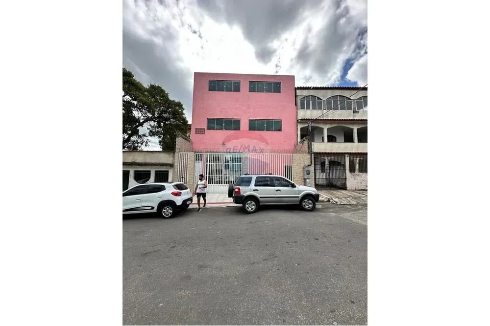 Imóvel comercial de 3 andares em Santos Dumont (antes, utilizado como Igreja) - Foto 4