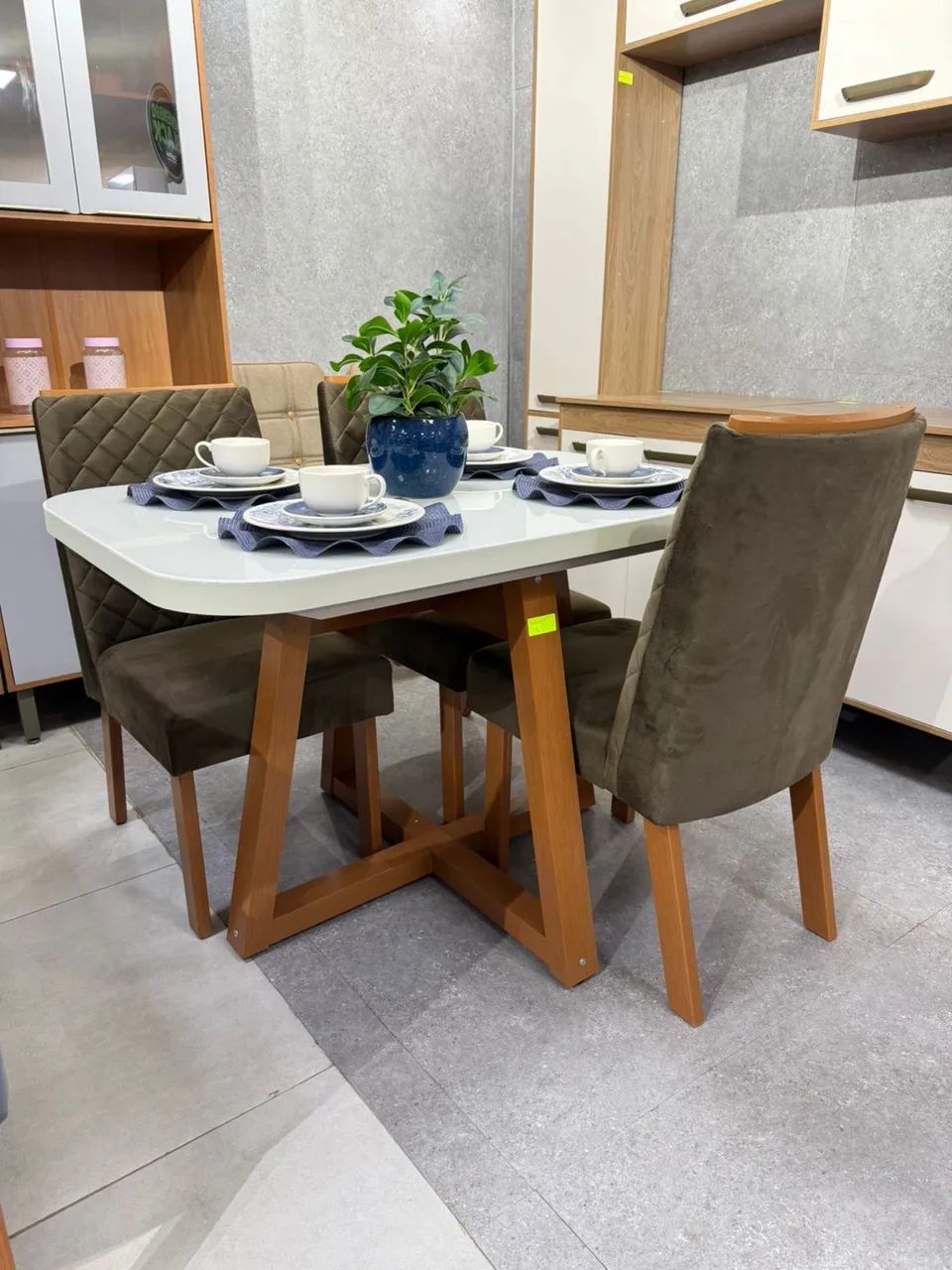 MESA DE JANTAR LUCCAS 4 LUGARES