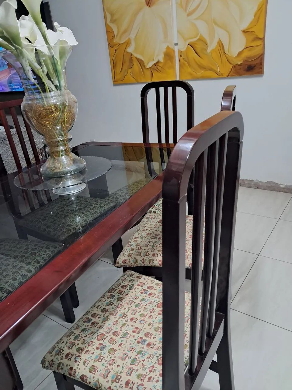 Mesa de Jantar de Madeira com 6Cadeiras