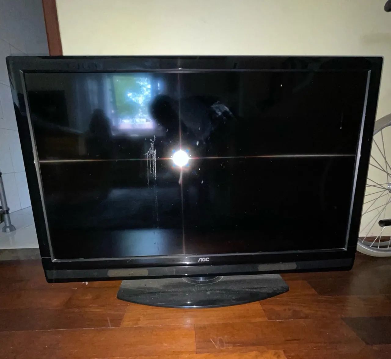 TV LG 32 e TV AOC 42 - Foto 2