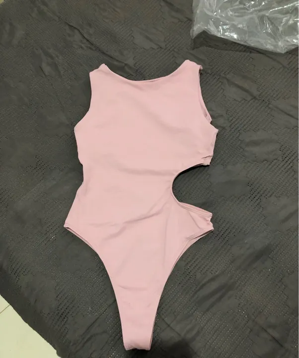 Body Rosa Pastel Com Recortes