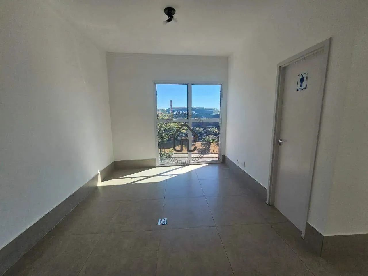 Sala comercial a venda no Condomínio Vinhedo Premium Office e Mall - Foto 9