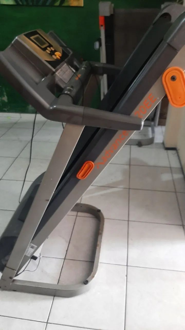 Esteira Athletic Advanced 420EE!! - Foto 5