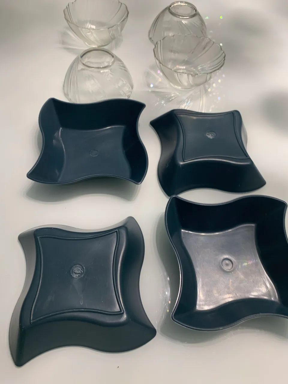 Kit de Tigelas 4 vidro transparente 12x6cm + 4 de plástico rígido 15x15x4cm altura  - Foto 5