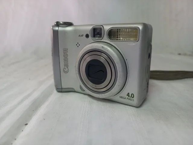 Camera Digital Canon PowerShot A520 4.0MP Digital Camera - Silver