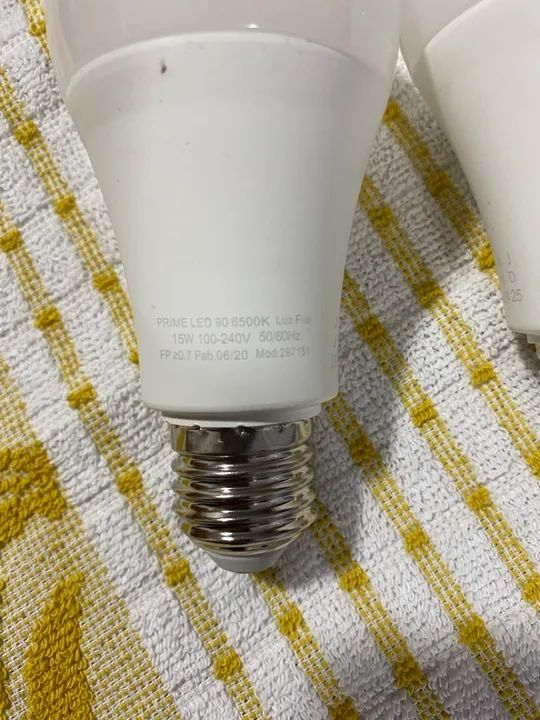 Vendo 5 lâmpadas de Led bulbo onlux bivolt - Foto 3