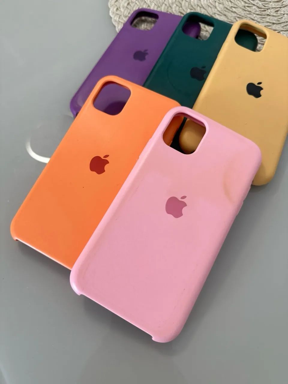 Capinhas de Silicone para iPhone 11 - Cores Vibrantes! - Foto 3