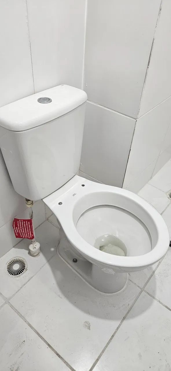 Privada acoplada Deca semi nova