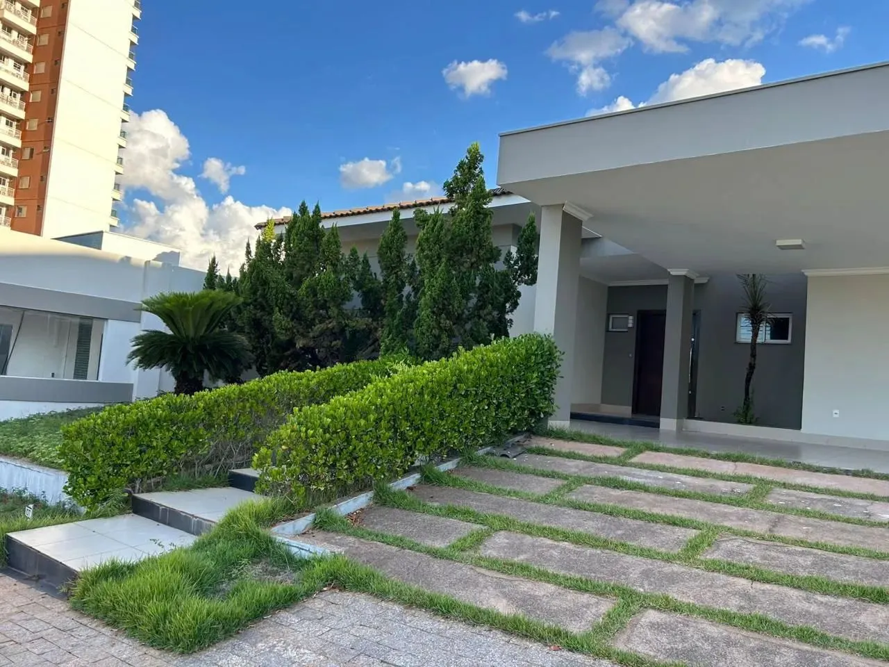 Casa terrea Condomínio Village das Américas localizado no Jardim das Americas - Big Lar, S