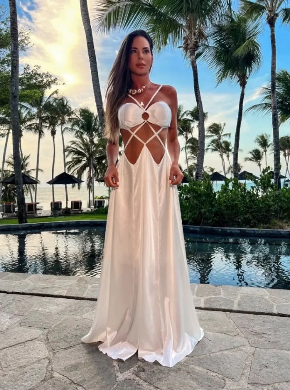 Vestido longo branco de cetim - Foto 5