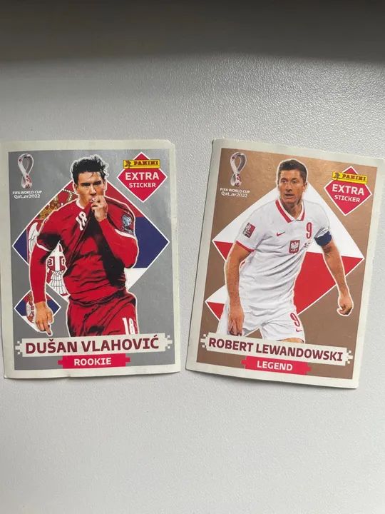 Figurinha Copa 2022 Legend e Rookie - Vlahovic e Lewandowski