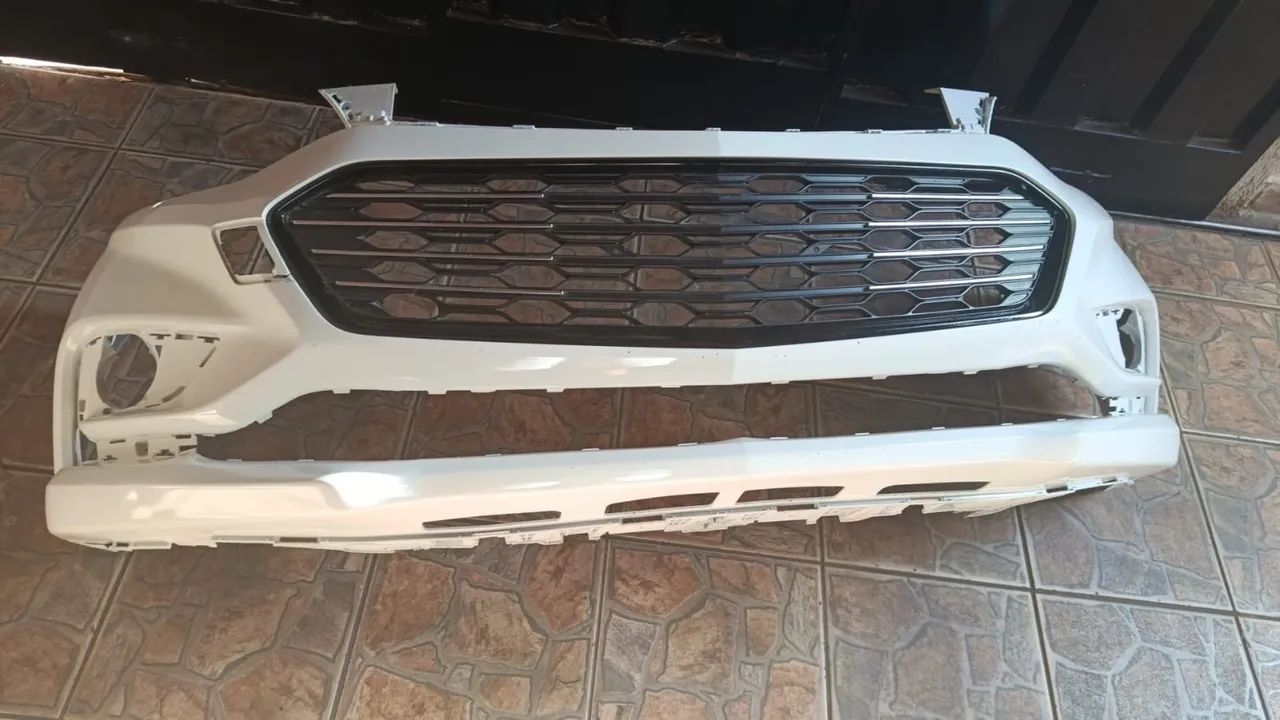 Parachoque dianteiro CRUZE ltz 2017-2018 - Peças para carros, vans