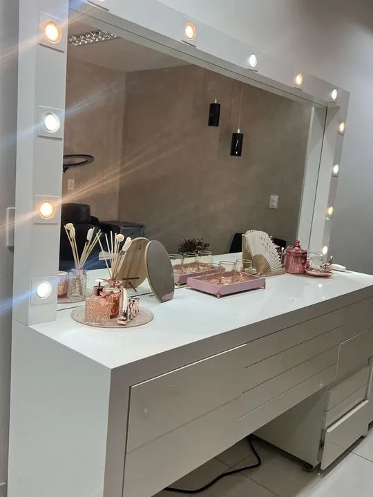 Penteadeira com Espelho Iluminado