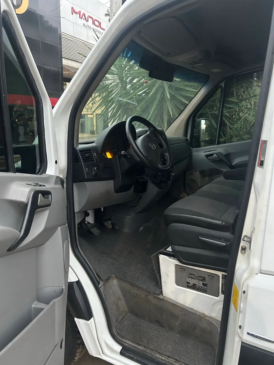 Sprinter 415 ano 25/16 com baú isotérmico  - Foto 9