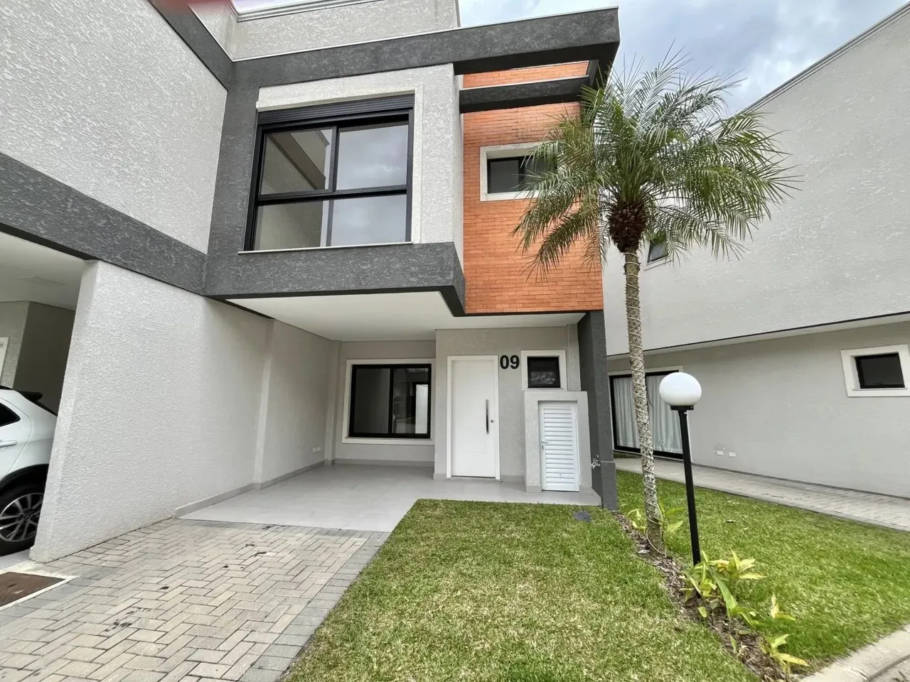 Sobrado com 3 quartos à venda por R$ 760000.00, 110.97 m2 - BOQUEIRAO - CURITIBA/PR