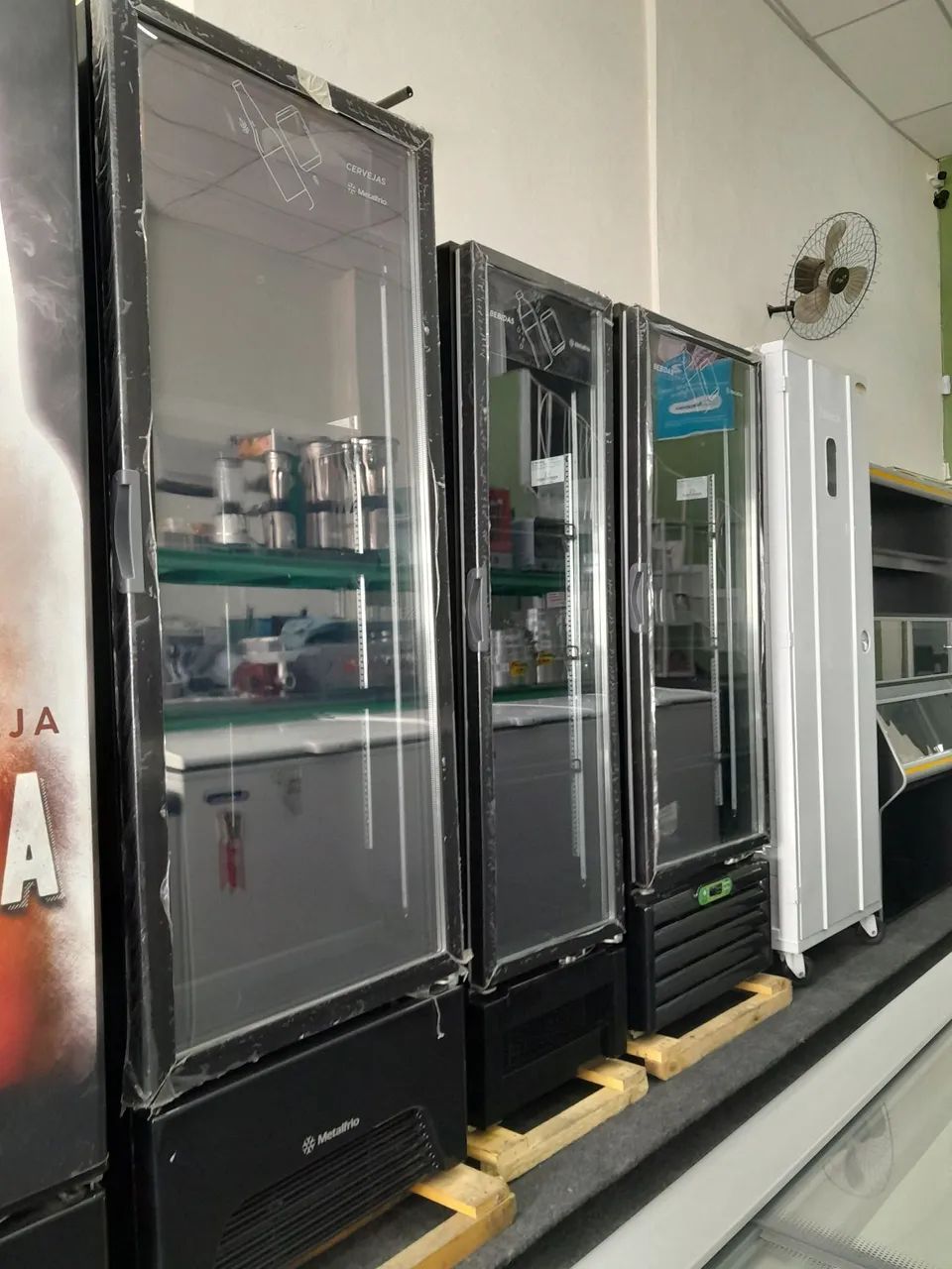 Expositora Metalfrio 334litros (Nova) - Foto 2