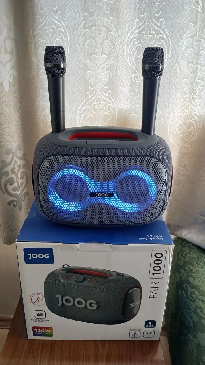 Caixa de Som Bluetooth Joog Par 1000 Da Pau em JBL