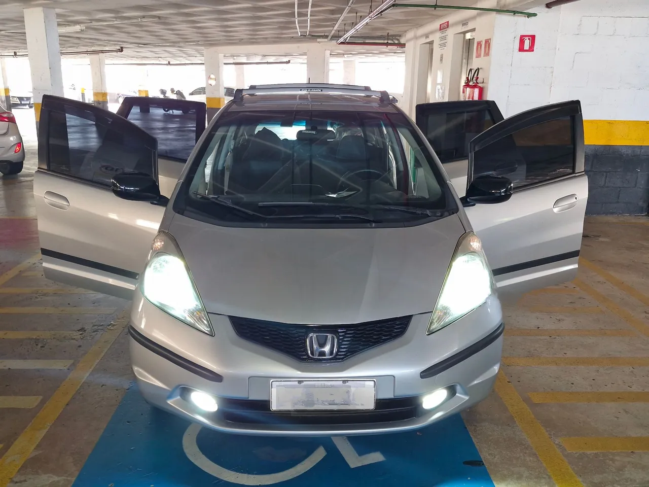 HONDA FIT 2010