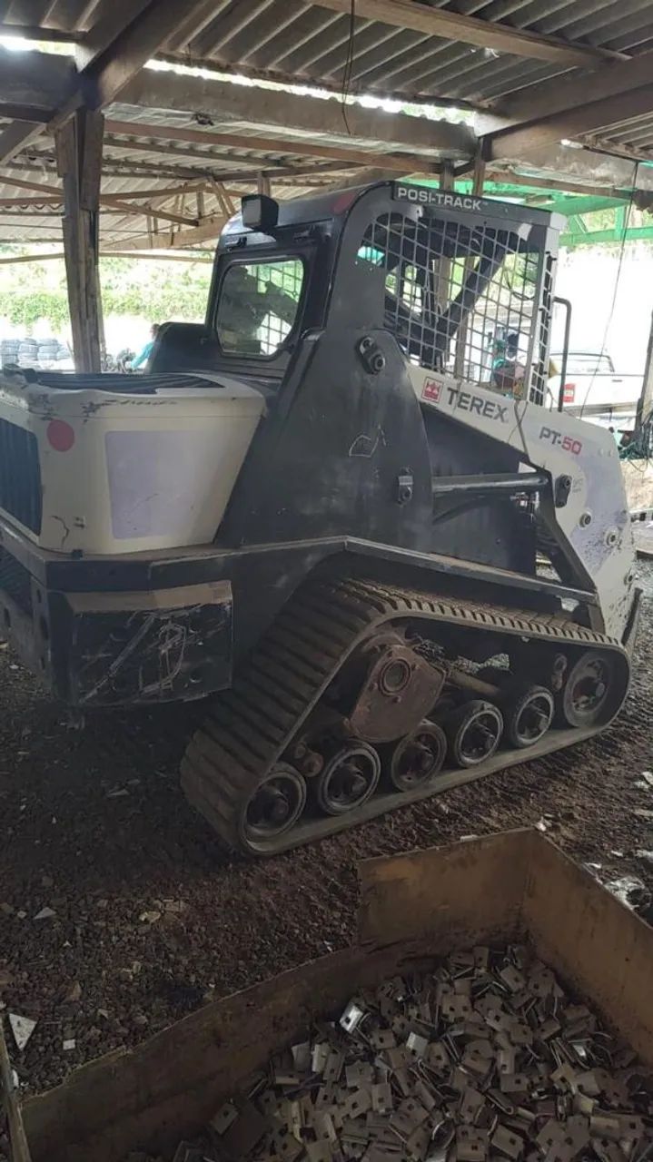 Mini carregadeira de esteiras marca :terex PT50 ano 2011 - Foto 2