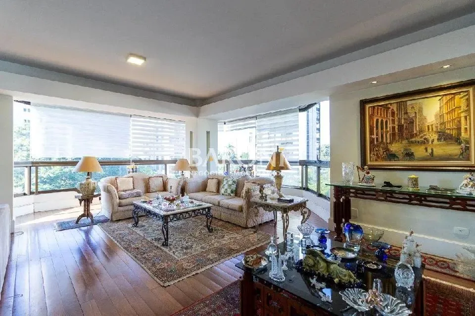 Baroni Imóveis, imobiliária em Moema, especializada em compra e venda de imóveis residenci