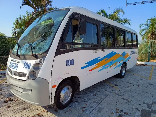 Micro ônibus VW 8.150 Neobus Thander Way ano 2006