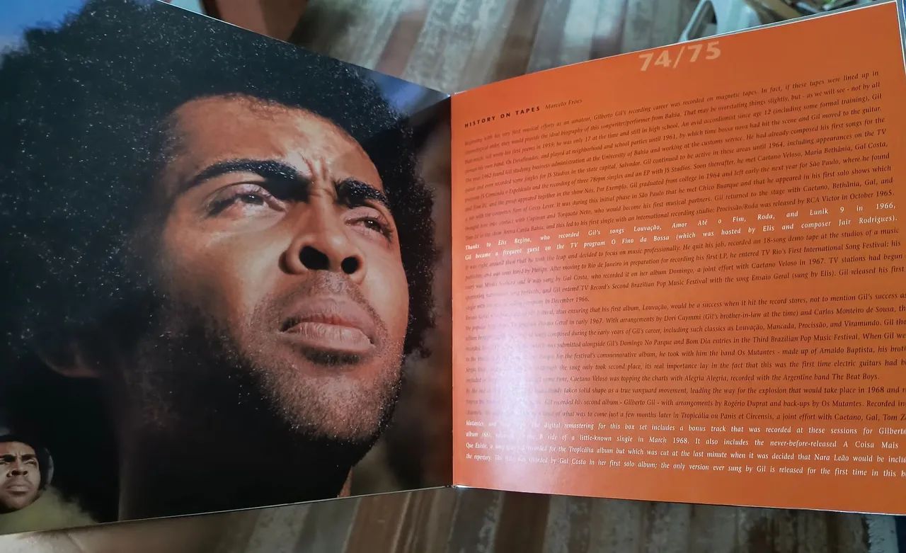 Box Gilberto Gil - Ensaio Geral - 11 cds (2 duplos) + livro raro - Foto 2