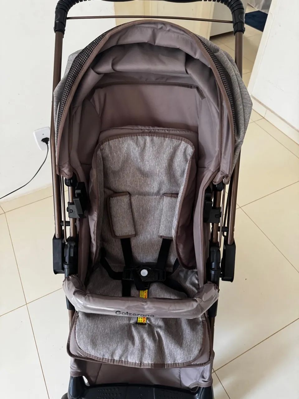 Vendo bebê conforto + carrinho Galzerano . Usado pouquíssimas vezes.  - Foto 6