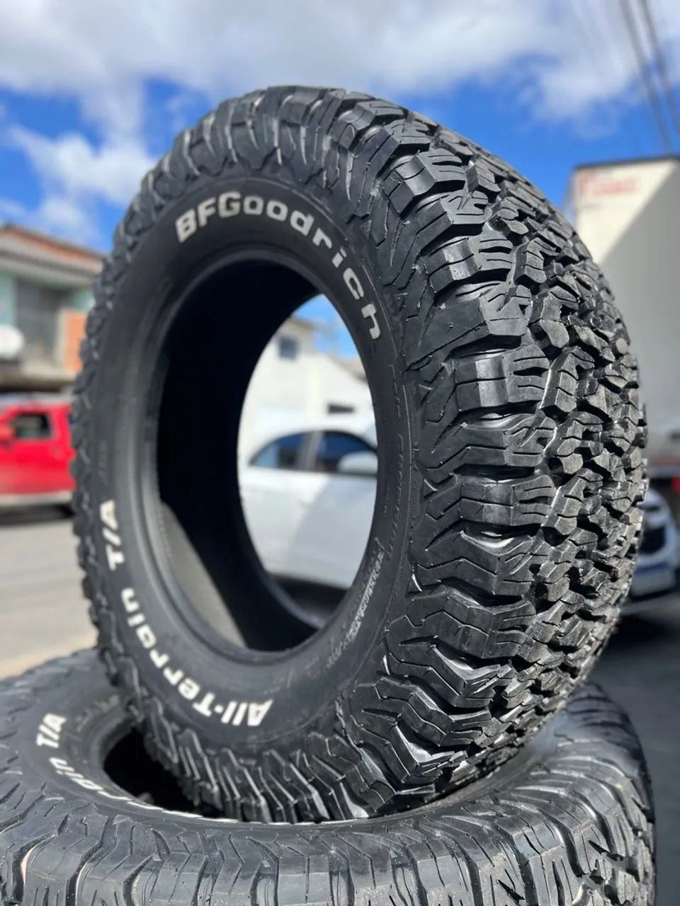 PNEUS BF ARO 18 - 285/65R18 BF GOODRICH ALL TERRAIN T/A - Peças para ...