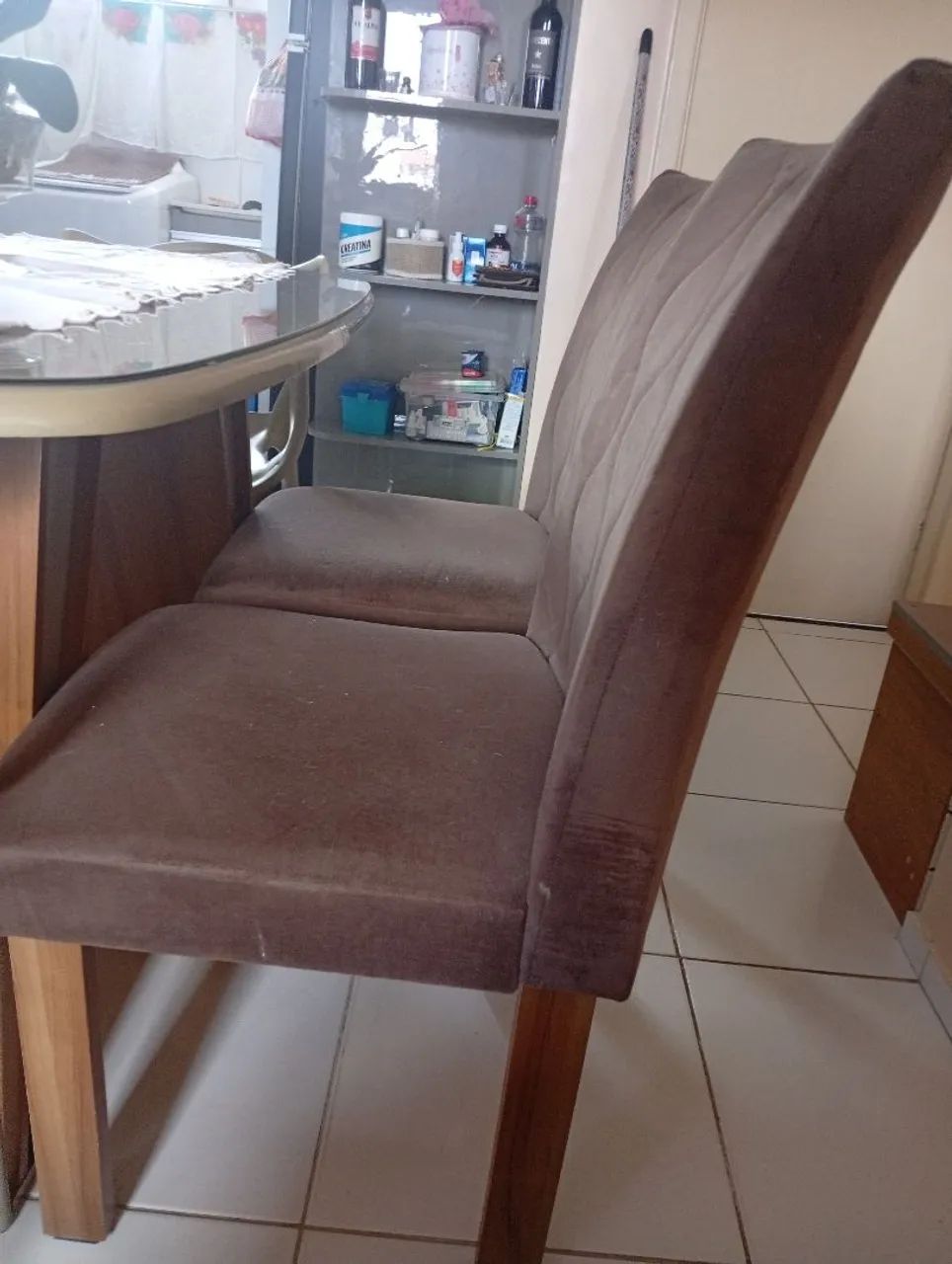 Vendo 4 cadeiras  toda nova - Foto 3