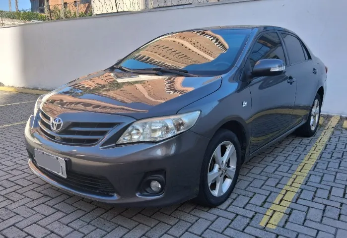 Corolla 2013 - Pouco Rodado - Bonito