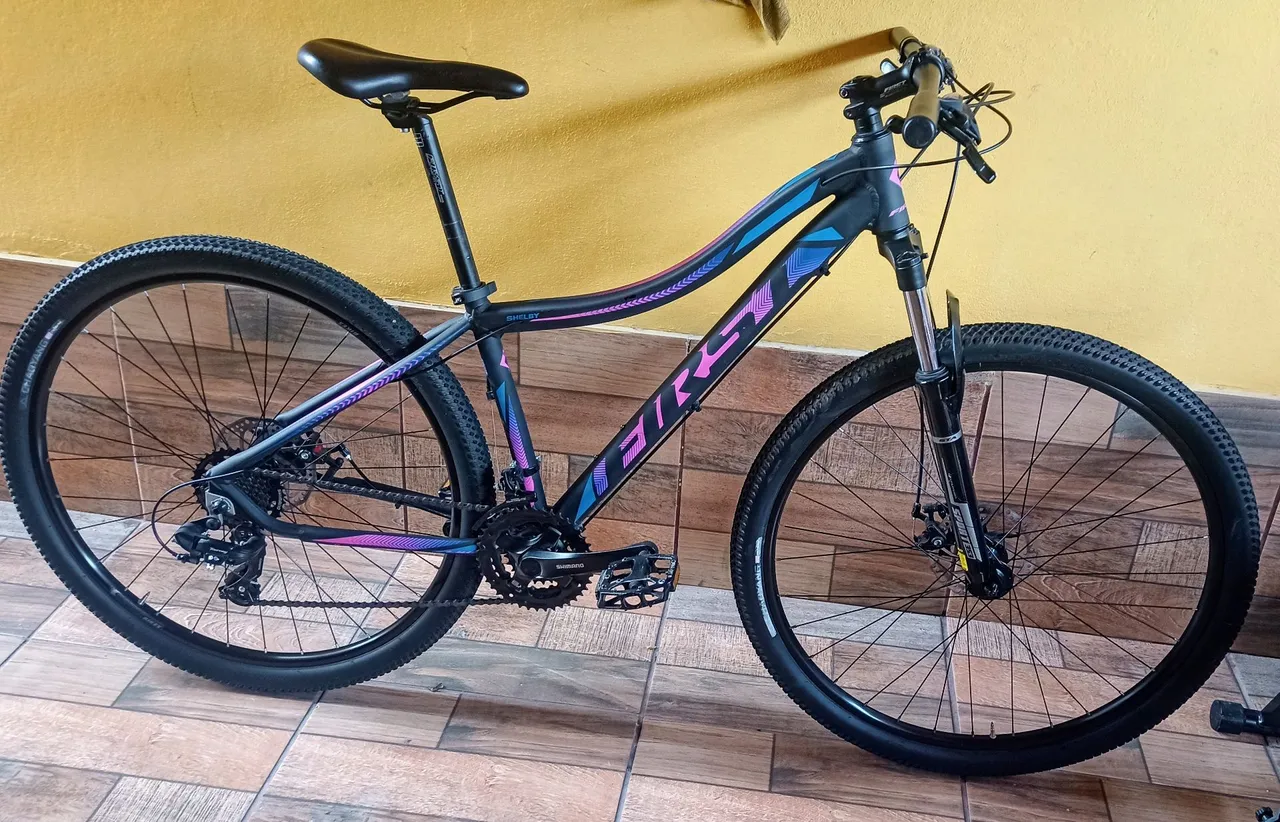 Bicicleta First aro 29 Shimano