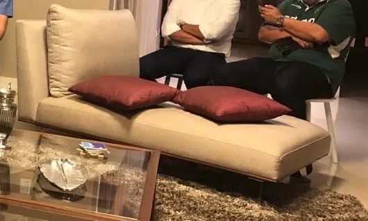Sofá/Chaise em Linho (Prima Linea) - Usada (ótimo estado de conservação) - Foto 3