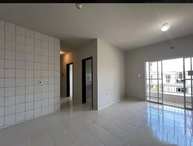 Apto bairro São João, Itajaí- 2 quartos