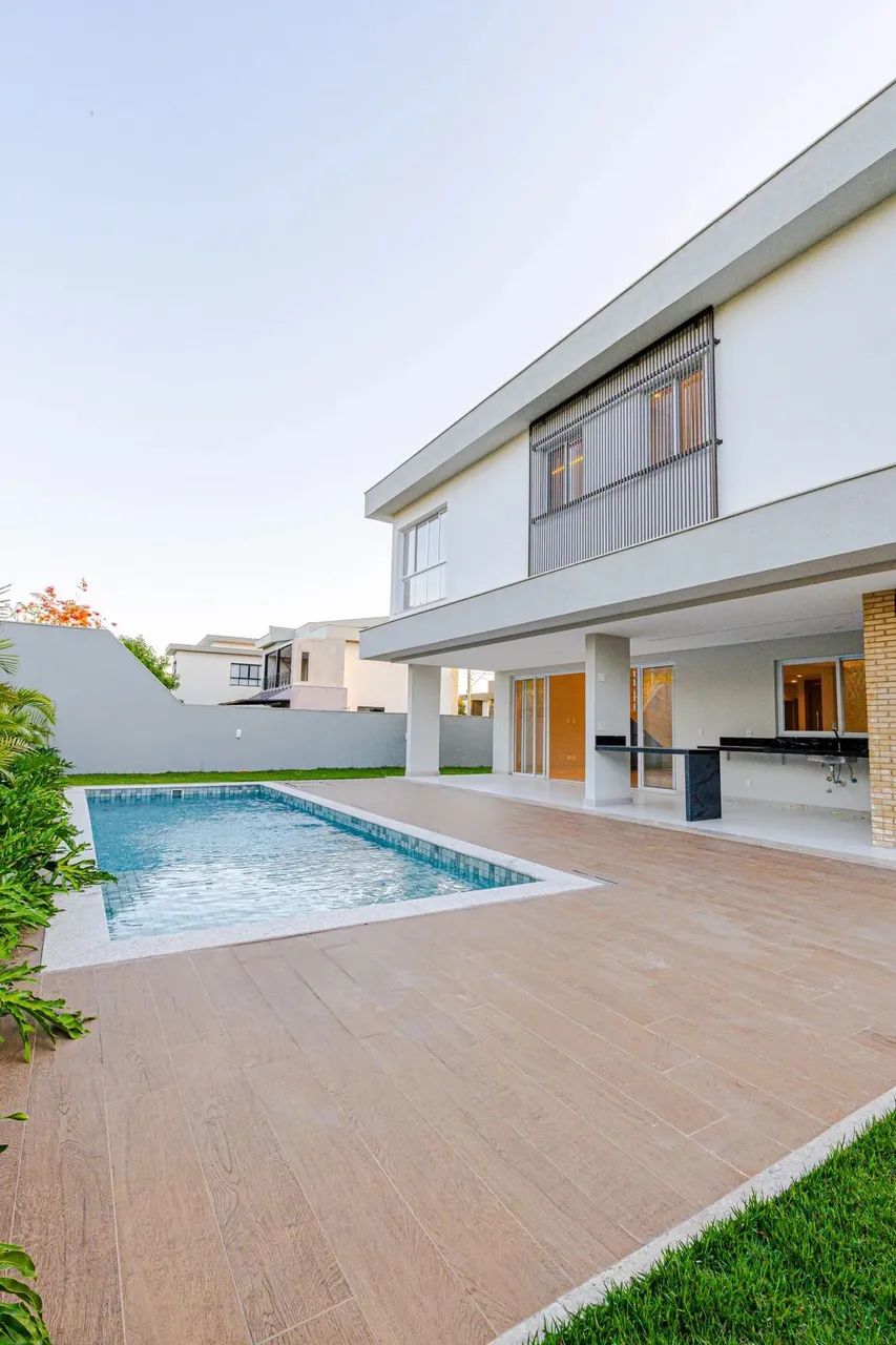 Alphaville Jacuhy - Belíssima casa nova com 4 suítes.