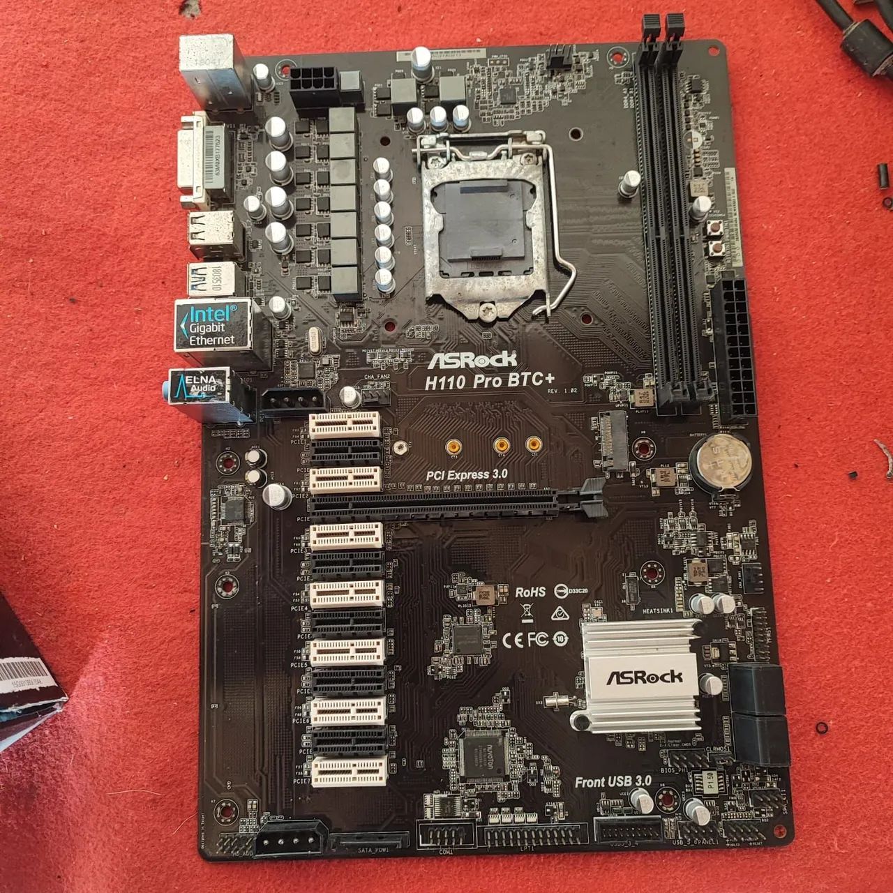 Placa mãe Asrock pra vender com defeito