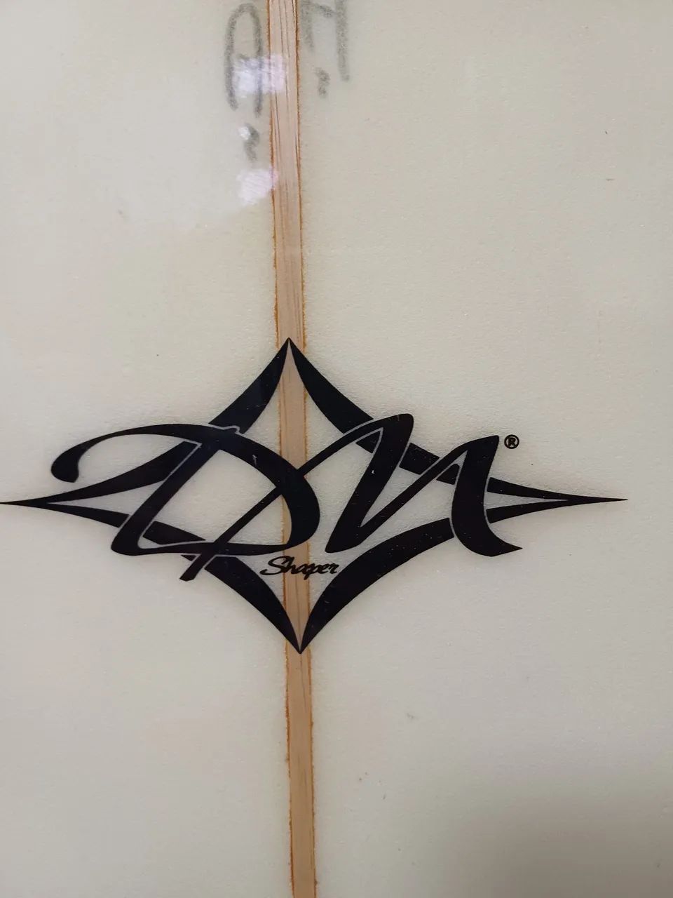 PRA VENDER RÁPIDO !!!  PRANCHA DE SURF TRIQUILHA 6'10" STUBBIE POUCO USO LINDONA - Foto 4